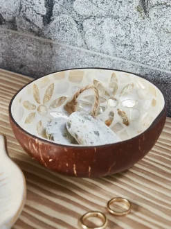 BLEKET Badeværelsesopbevaring|Diverse|Dekorationsskål malet kokosnød