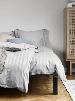 NELL Sengetøj|Sengetøj satin 140x200 Lysegrå