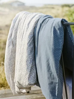 NIRA Sengetøj|Sengetøj satin 140x200 blå