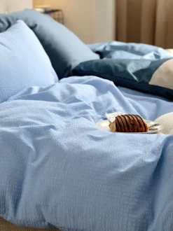 TINNE Sengetøj|Sengetøj krep 140x200 Lyseblå