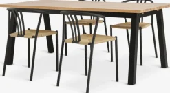 SKOVLUNDE + JYDERUP Spisebordssæt|SKOVLUNDE L200 bord eg natur + 4 JYDERUP sort/natur