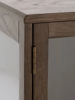 VESTERBY Skænke Og Vitrineskabe|Skænke Og Vitrineskabe|Vitrine høj 2 låger mørk eg Mørkeg