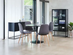 VIRUM Skænke Og Vitrineskabe|Skænke Og Vitrineskabe|Vitrineskab 2 låger Sort